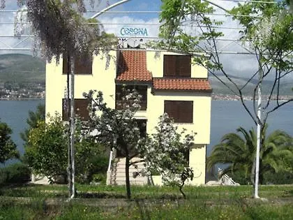 Villa Corona 3* Donji Okrug (Ciovo)