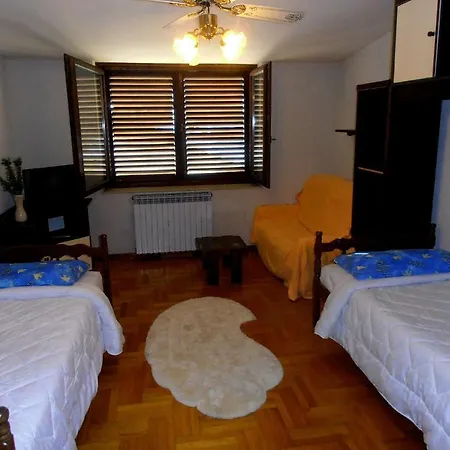 Villa Corona 3* Donji Okrug (Ciovo)