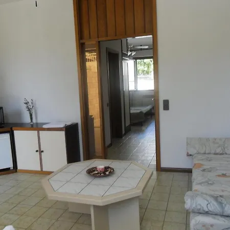 Villa Corona Hotel Donji Okrug (Ciovo)