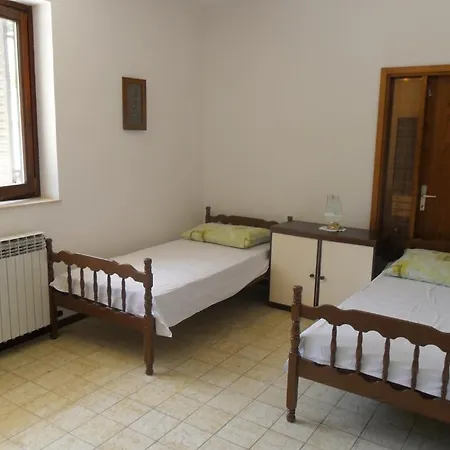 Villa Corona Отель Округ-Доньи